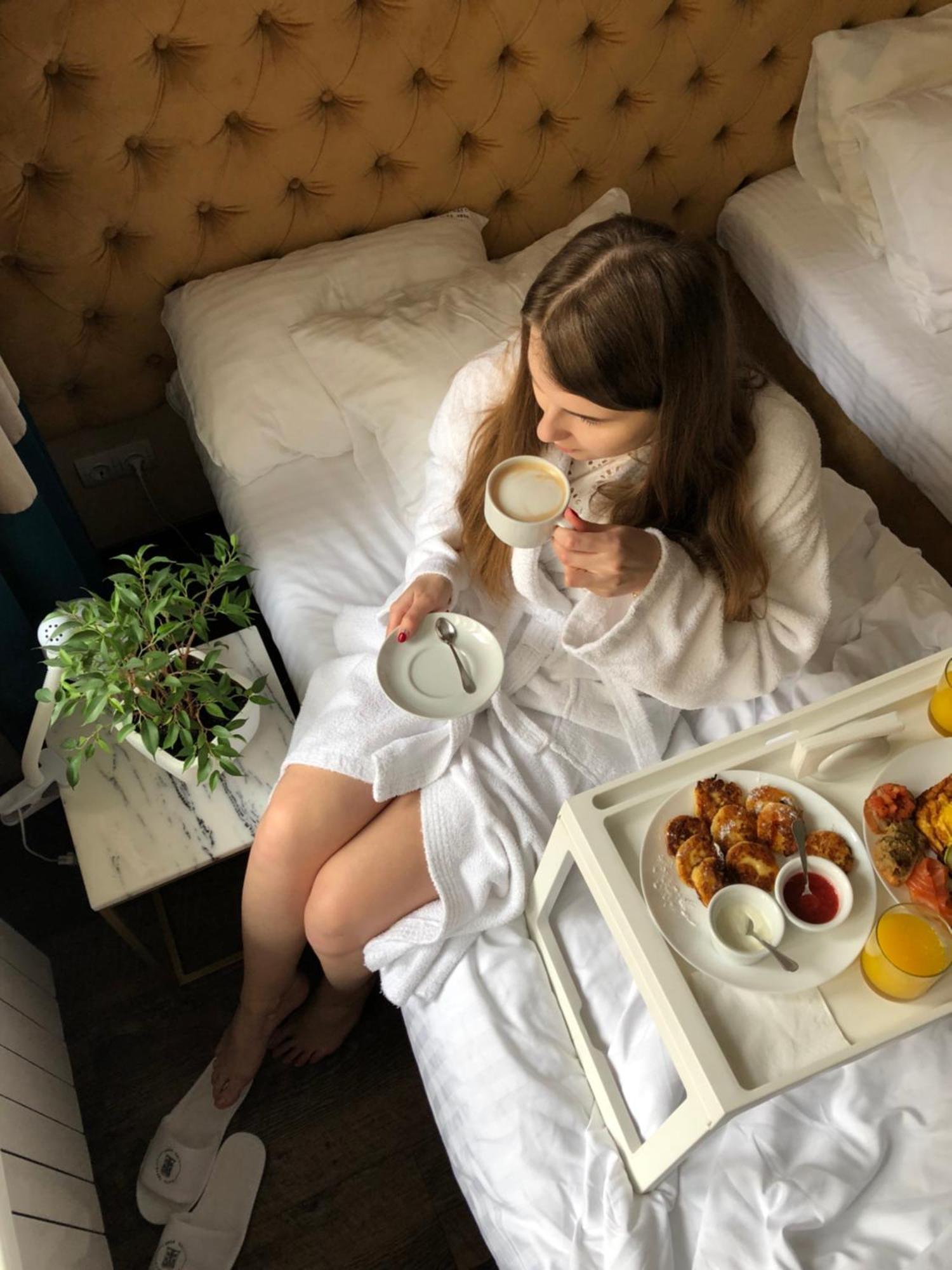 Live.Here.Hotel Киев Екстериор снимка