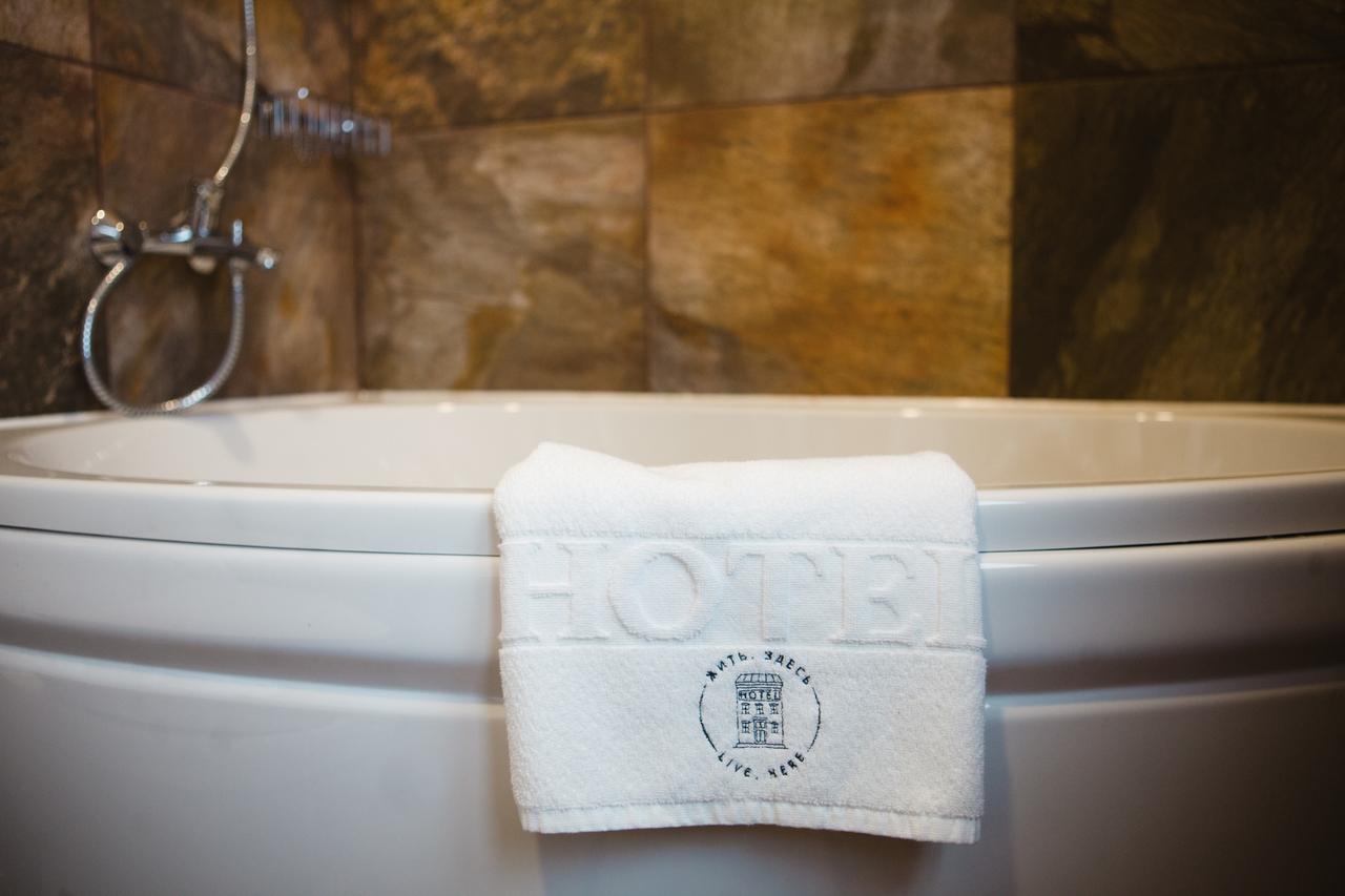 Live.Here.Hotel Киев Екстериор снимка